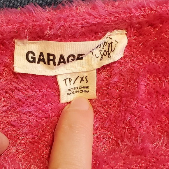 Garage Fuzzy Crop Top Y2K - Picture 4 of 4